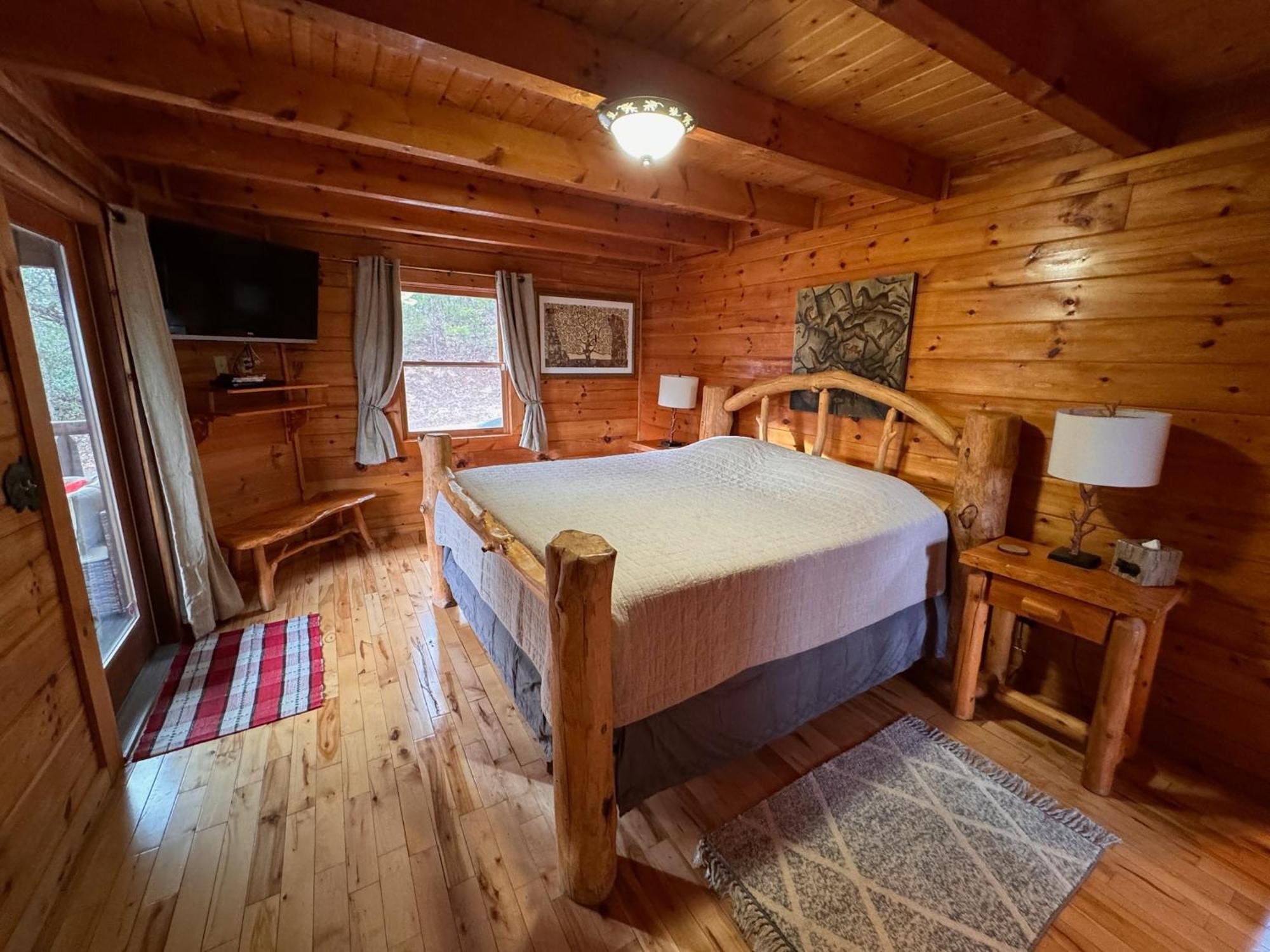Smoky Paws - Exceptional Cabin, Stunning Mountain Views, Hot Tub, Tranquil, Gigabit Internet, Free L2 Ev Pigeon Forge Dış mekan fotoğraf