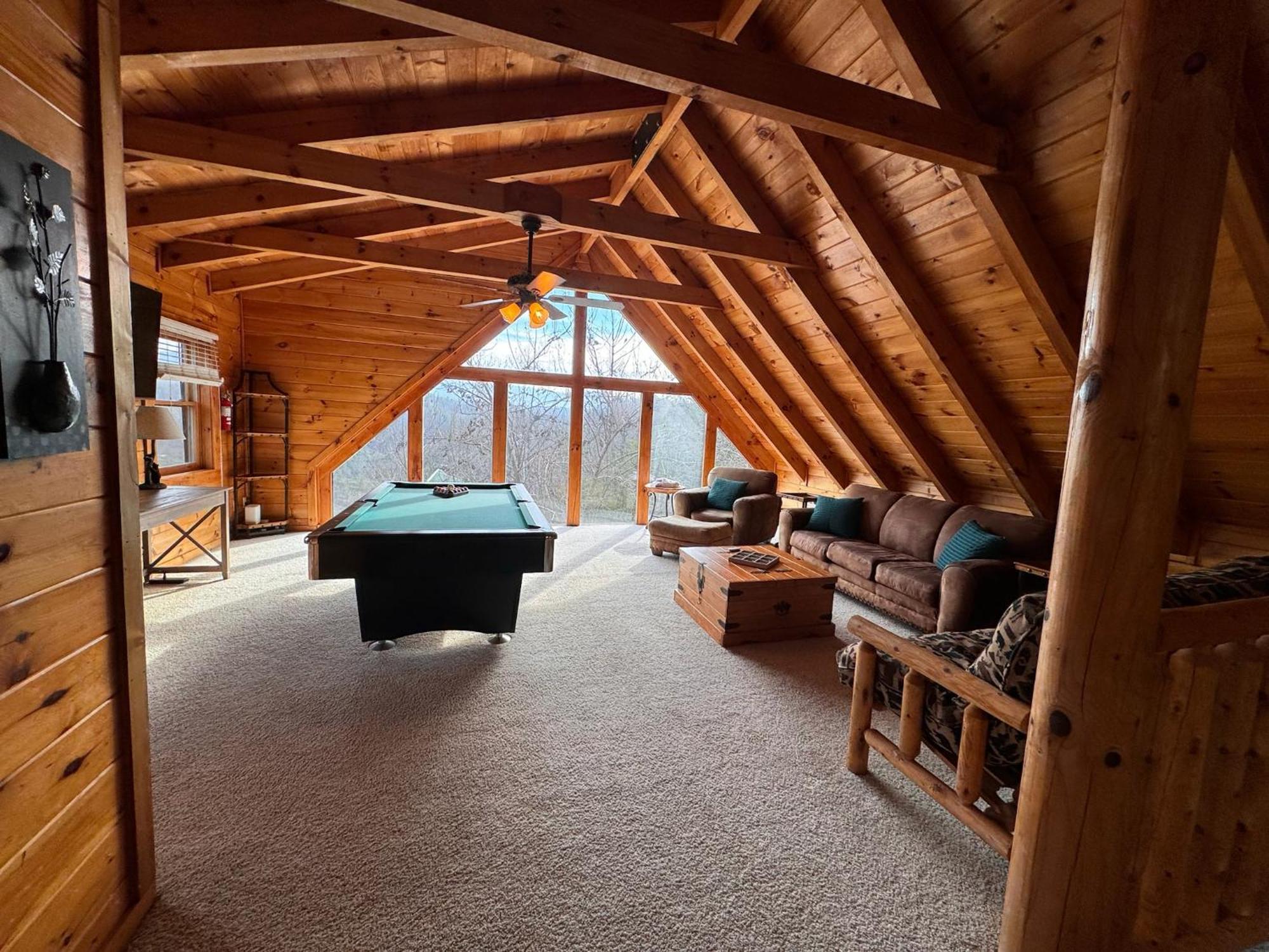 Smoky Paws - Exceptional Cabin, Stunning Mountain Views, Hot Tub, Tranquil, Gigabit Internet, Free L2 Ev Pigeon Forge Dış mekan fotoğraf