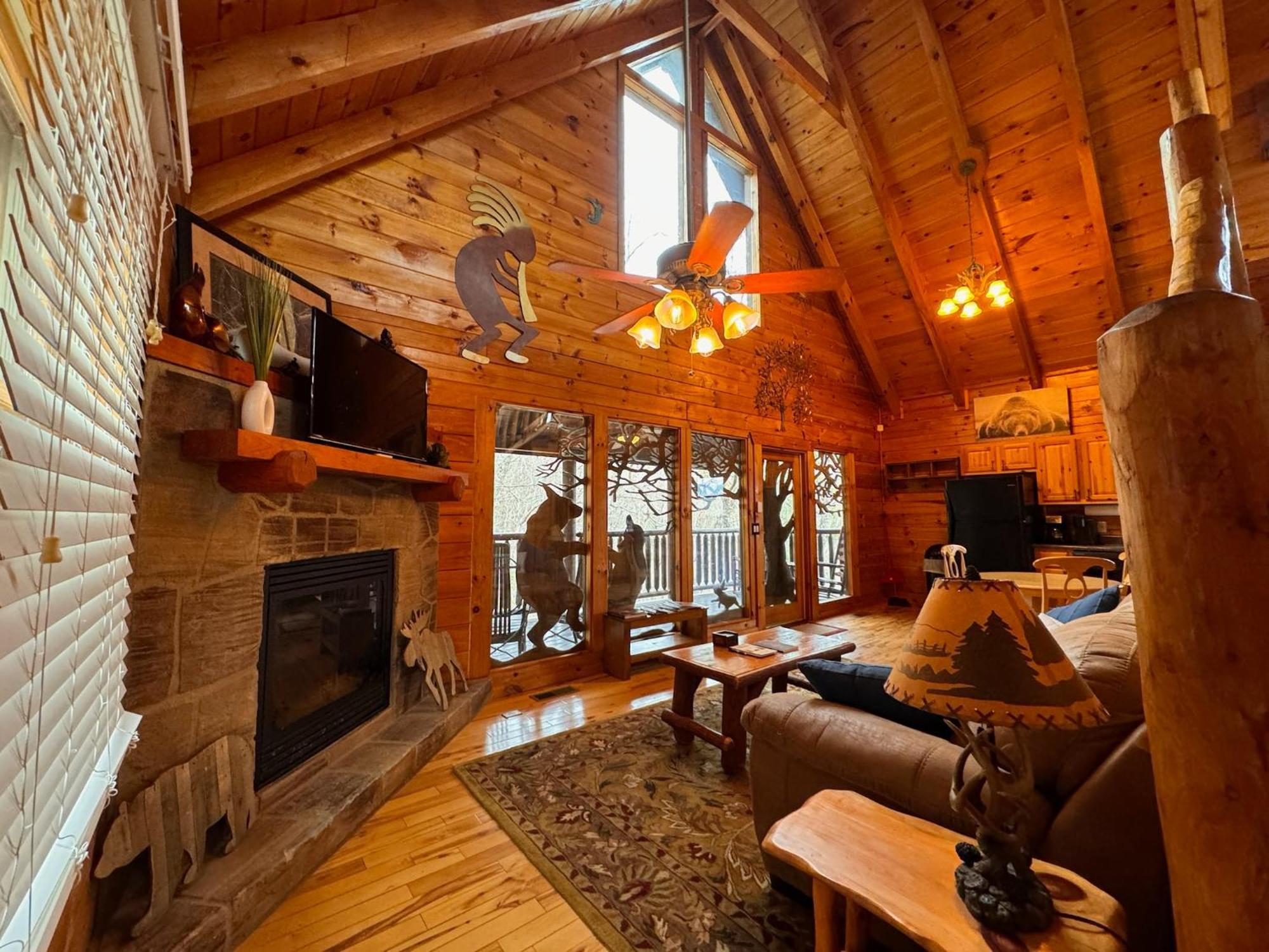 Smoky Paws - Exceptional Cabin, Stunning Mountain Views, Hot Tub, Tranquil, Gigabit Internet, Free L2 Ev Pigeon Forge Dış mekan fotoğraf